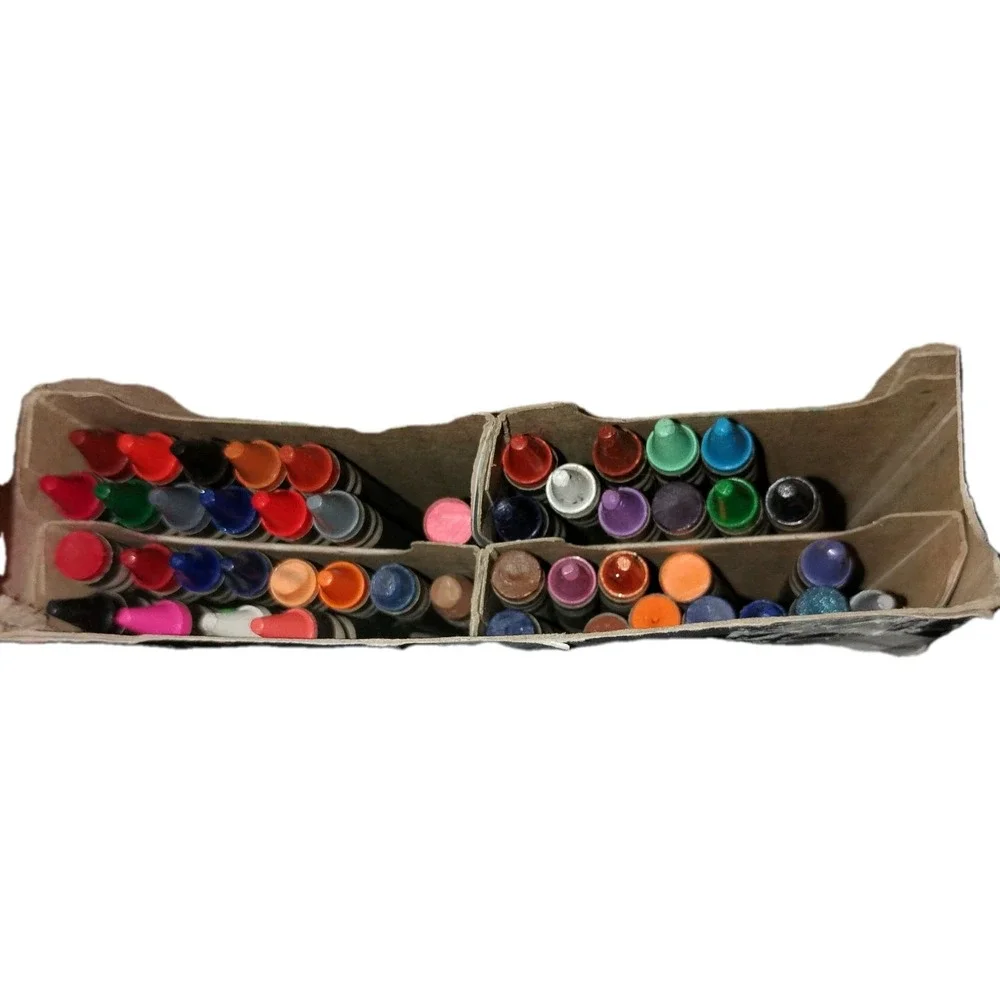 Crayola Star Wars STORMTROOPER 64 Colors Collectible Crayons‎ w/ Sharpener 2015